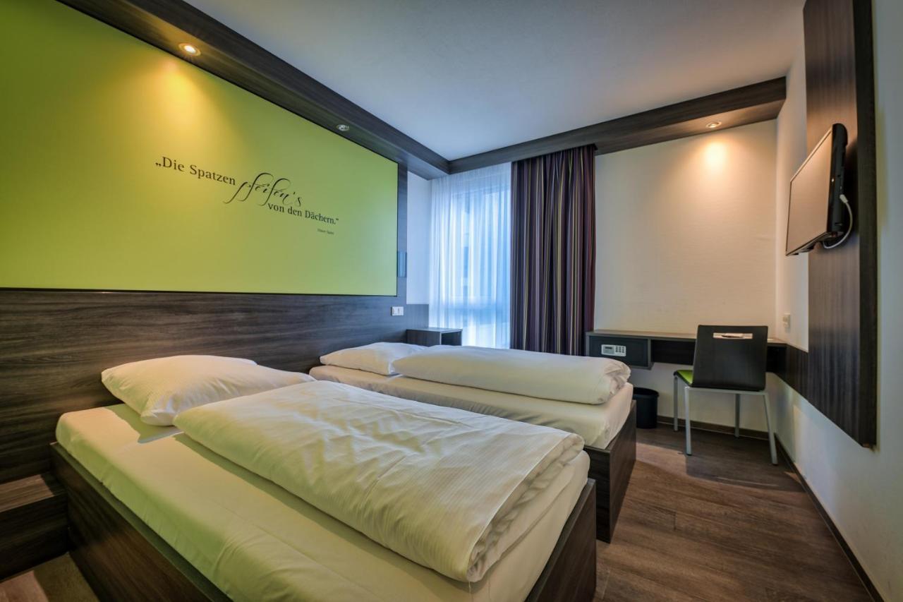 Economy-Hotel Ουλμ Εξωτερικό φωτογραφία